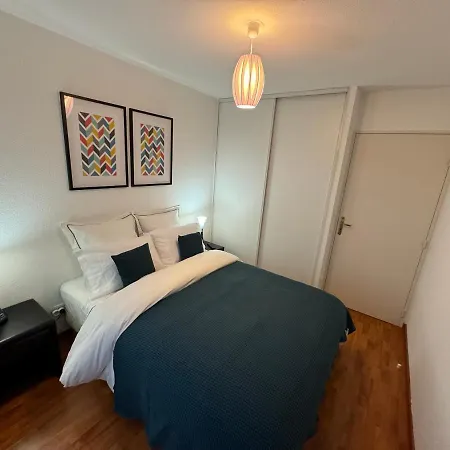 Calme Avec Balcon, A 4km Du Centre, Parking, Wi-fi, Netflix Gratuit アパート ストラスブール